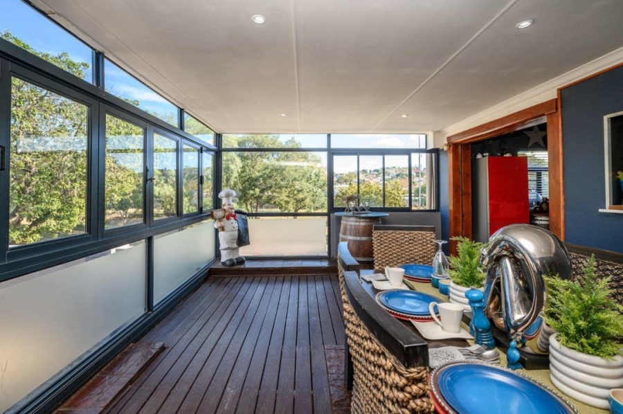 5 Bedroom Property for Sale in Van Riebeeck Hoogte Eastern Cape
